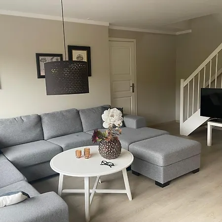 Hjemmekoselig Toppleilighet I Sentrum Beitostolen