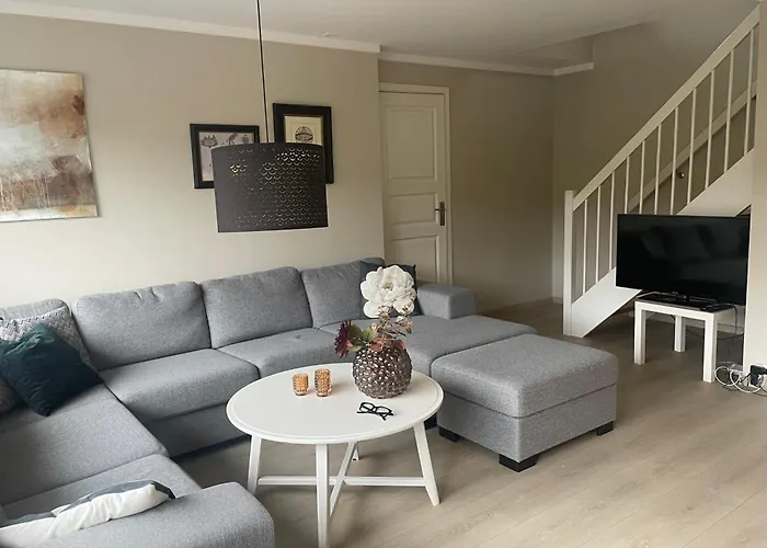 Hjemmekoselig Toppleilighet I Sentrum Beitostolen