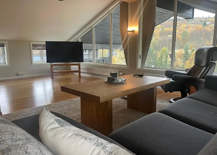 Leilighet Hjemmekoselig Toppleilighet I Sentrum